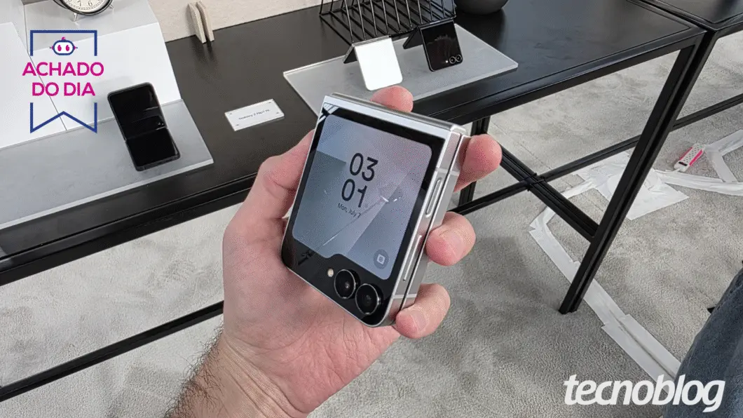 Galaxy Z Flip 7 FE (128 GB) atinge menor preço histórico com 55% OFF